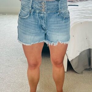 KanCan Blue Jean Shorts Distressed Hem Size L (27-29 inch waist)